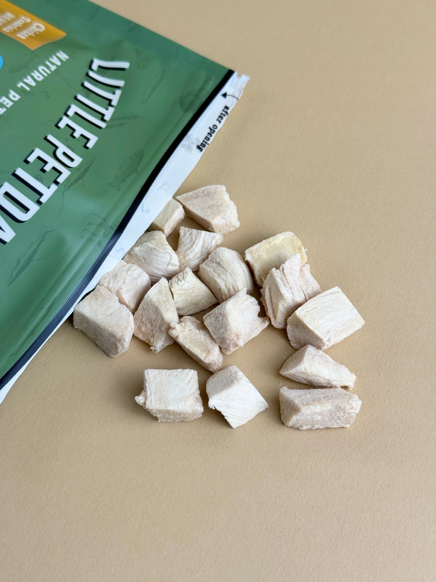 Freeze-dried Chicken Bites 凍乾雞肉粒